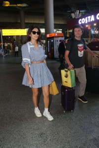 actress shriya saran spotted at airport with her husband