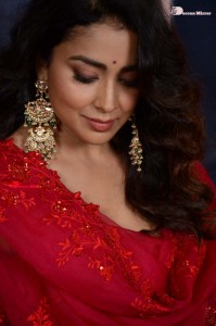 Shriya-Saran-10