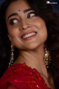 Shriya-Saran-2