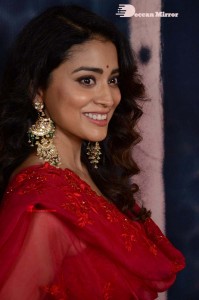 Shriya-Saran-33