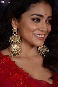 Shriya-Saran-4