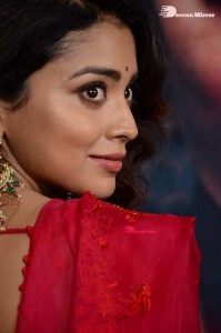 Shriya-Saran-5