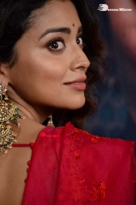 Shriya-Saran-7