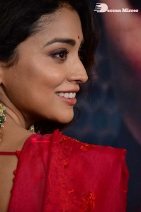 Shriya-Saran-9