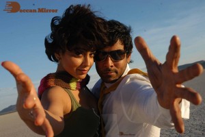 Shriya Saran and Vikram in Mallanna movie