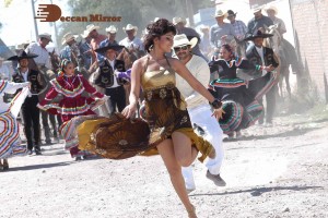 Shriya Saran and Vikram in Mallanna movie