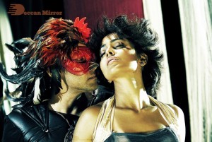 Shriya Saran and Vikram in Mallanna movie