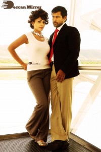 Shriya Saran and Vikram in Mallanna movie