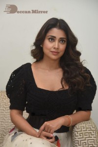 Shriya-Saran-56