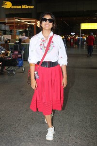Shriya Saran seen with her husband Andrei and daughter Radha