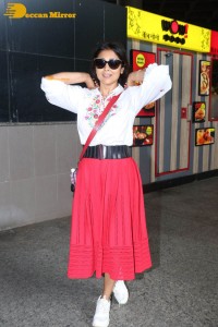 Shriya Saran seen with her husband Andrei and daughter Radha