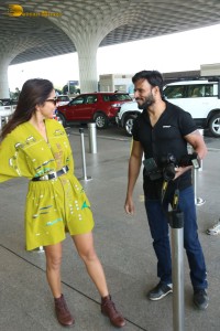 Shriya Saran spotted with her husband at Mumbai Airport