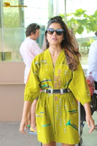 Shriya Saran spotted with her husband at Mumbai Airport