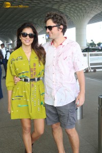 Shriya Saran spotted with her husband at Mumbai Airport