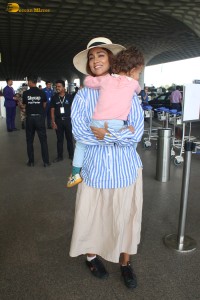 Shriya and her daughter Radha spotted at Mumbai Airport on Oct 27, 2023