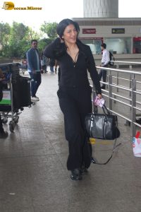 Indian actress Shruti Haasan stylish in a black dress at mumbai airport