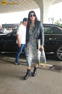 shruti haasan chic look in sunglasses at mumbai airport