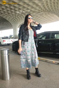 shruti haasan chic look in sunglasses at mumbai airport