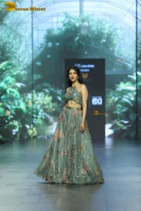 actress shruti haasan ramp walk at lakme fashion week