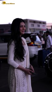 Shruti Haasan beautiful in a white salwar dress