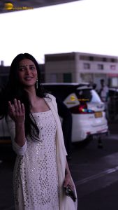 Shruti Haasan beautiful in a white salwar dress