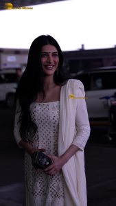 Shruti Haasan beautiful in a white salwar dress