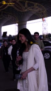 Shruti Haasan beautiful in a white salwar dress