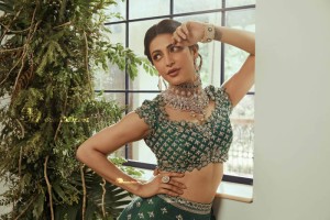 Shruti Haasan posing for Paksha Jewelry