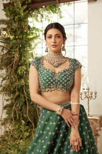 Shruti Haasan posing for Paksha Jewelry