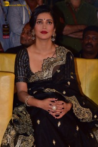 Shruti Haasan ravishing looks in a black saree at a movie function