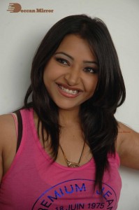 Shweta Basu Prasad seen in a pink top as she is posing for pictures