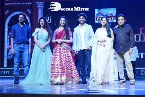 Shyam Singha Roy Pre-Release Event in Hyderabad attended by Sai Pallavi, Nani and Krithi Shetty