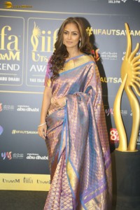 telugu and tamil actress simran beautiful in saree while attending an event