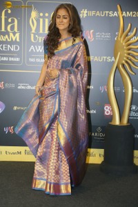 telugu and tamil actress simran beautiful in saree while attending an event