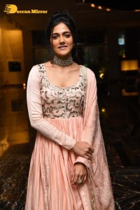 Actress Simran Choudhary photoshoot