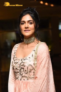 Actress Simran Choudhary photoshoot