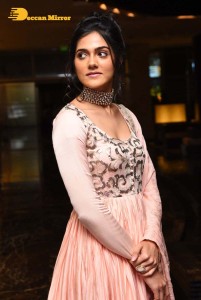 Actress Simran Choudhary photoshoot