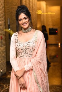 Actress Simran Choudhary photoshoot