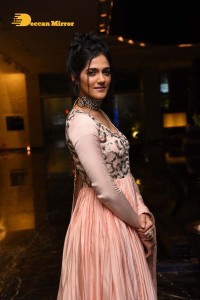 Actress Simran Choudhary photoshoot