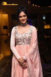 Actress Simran Choudhary photoshoot