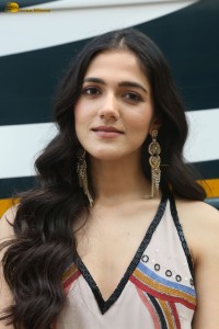 actress Simran Choudhary sexy looks in a photoshoot