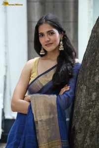 actress Simran Choudhary beautiful in a blue saree