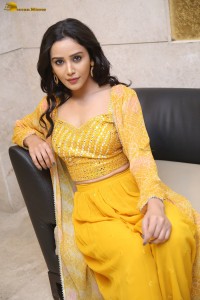 actress Simran Gupta cute photoshoot in a yellow dress