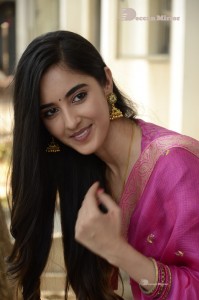 actress simrat kaur beautiful in a pink saree