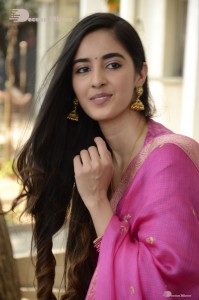 actress simrat kaur beautiful in a pink saree