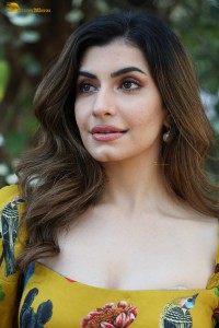 Indian actress Simrithi Bathija sexy photoshoot in a yellow mini dress