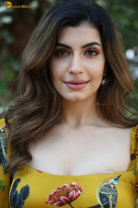 Indian actress Simrithi Bathija sexy photoshoot in a yellow mini dress