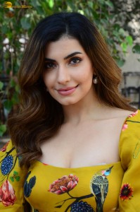 Indian actress Simrithi Bathija sexy photoshoot in a yellow mini dress