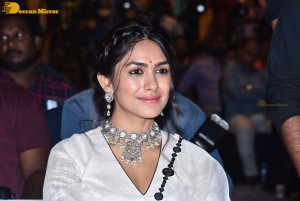 Sita Ramam movie team Dulquer Salmaan, Sumanth Akkineni and Mrunal Thakur hold a press meet in Chennai