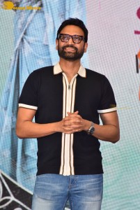 Sita Ramam movie team Dulquer Salmaan, Mrunal Thakur and Sumanth Akkineni visit Ethiraj College in Chennai to promote their film